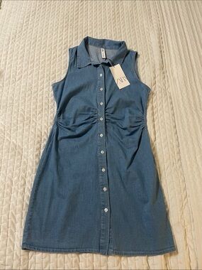 Zara Denim Button-Front Sleeveless Mini Dress in Medium Blue